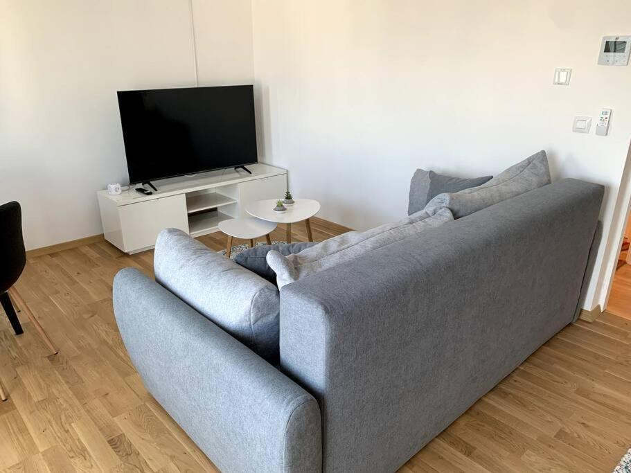 Deluxe Suites Anna Vodice Bagian luar foto