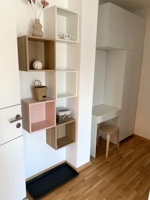 Deluxe Suites Anna Vodice Bagian luar foto